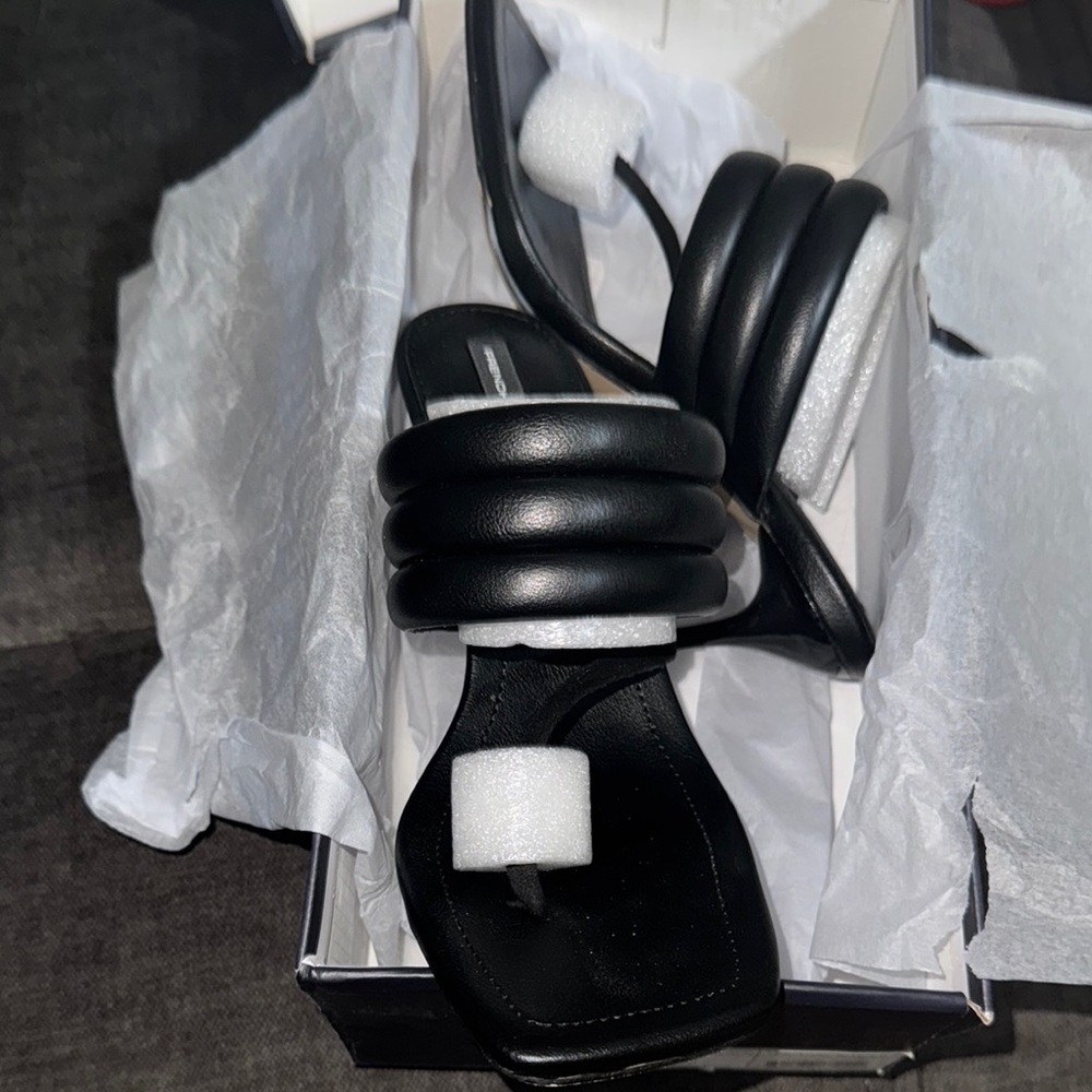 French Connection Black Heels Sleek Modern Design